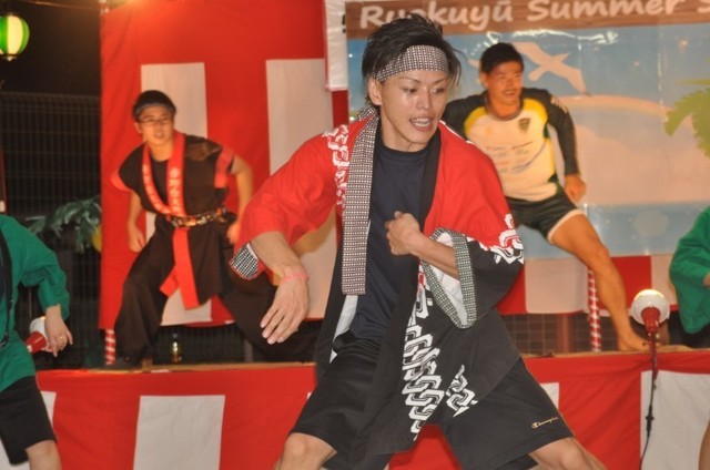869.jpg